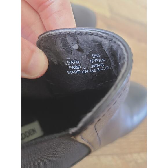 Steve Madden Chelsea Ankle Boots Black Leather Block Heel Size 9 M Pull On Goth - Picture 9 of 14